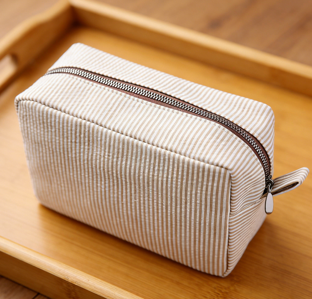 Brown Seersucker Large Travel Toiletry Organizer Bag - Image 2